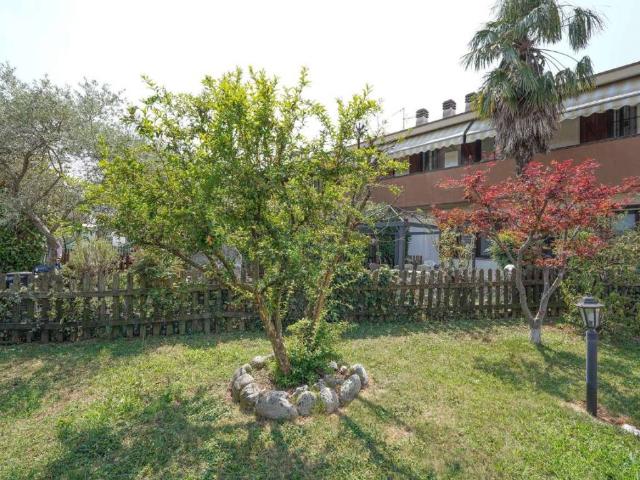 Appartamento in vendita a Boltiere, Lombardia