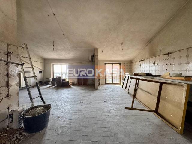 Appartamento in vendita a Boltiere, Lombardia