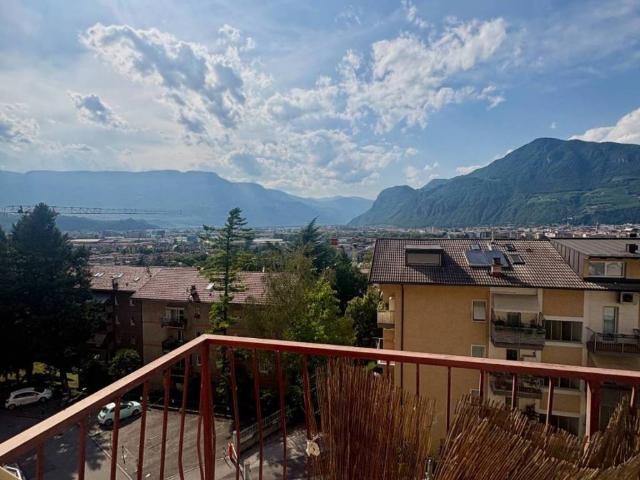Appartamento in vendita a Oltrisarco-Aslago - Oberau-Haslach, Bolzano - Bozen