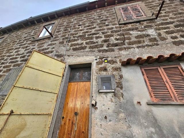 Appartamento in vendita a Bomarzo, Lazio