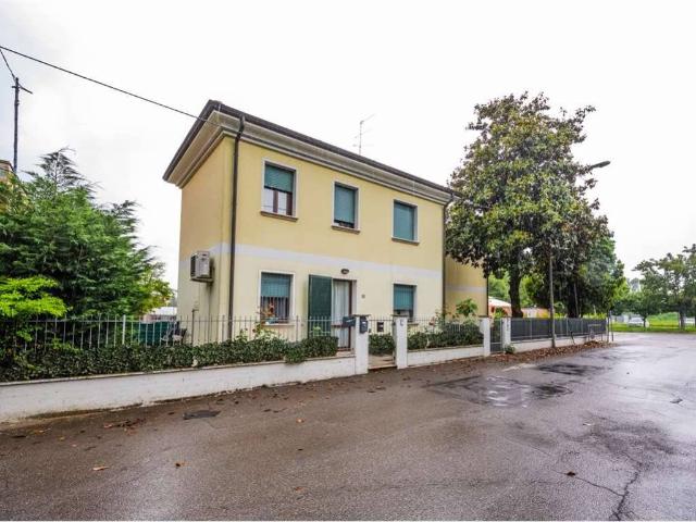 Appartamento in vendita a Unione dei comuni del Sorbara, Bomporto