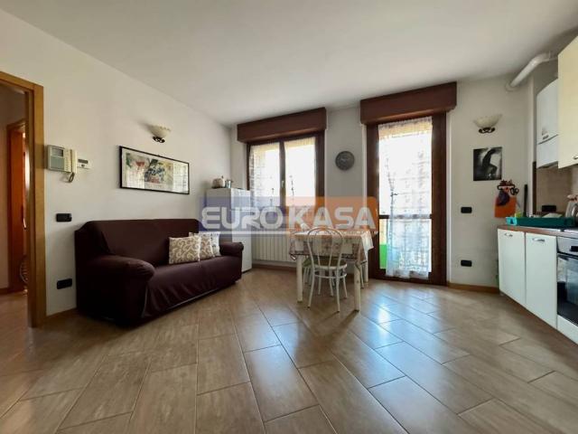 Appartamento in vendita a Bonate Sopra, Lombardia