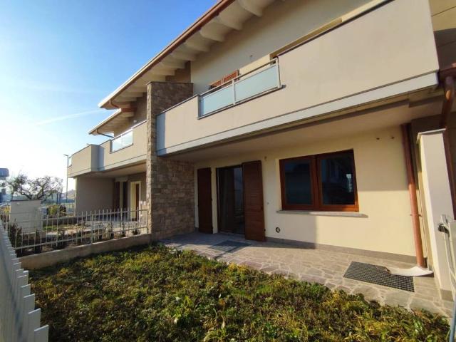 Appartamento in vendita a Bonate Sopra, Lombardia
