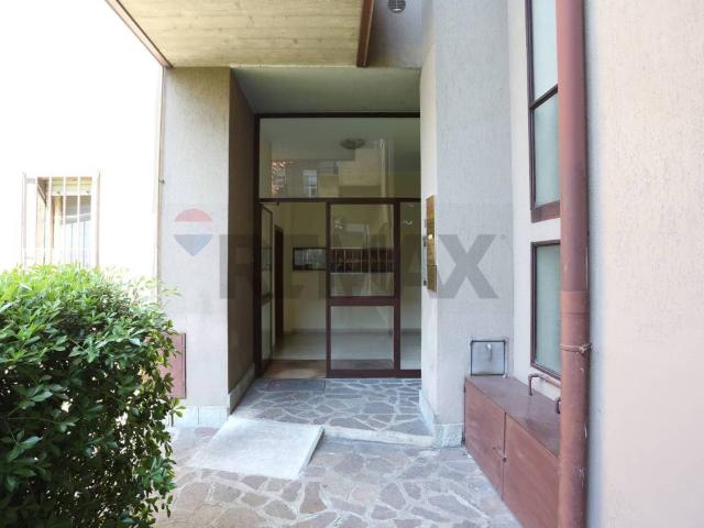 Appartamento in vendita a Bonate Sotto, Lombardia