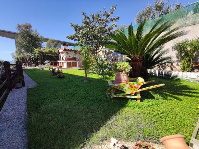 Appartamento in vendita a Bordighera, Liguria