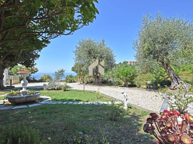 Appartamento in vendita a Arziglia, Bordighera