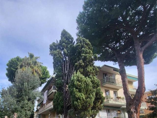 Appartamento in vendita a Bordighera, Liguria