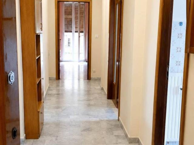 Appartamento in vendita a Bordighera, Liguria