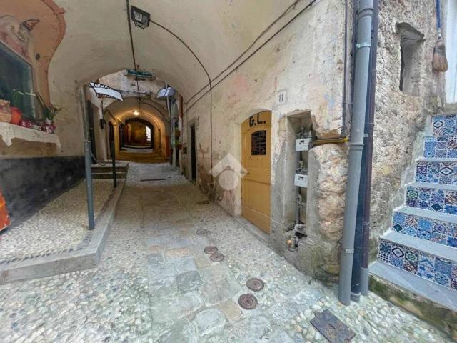 Appartamento in vendita a Bordighera, Liguria