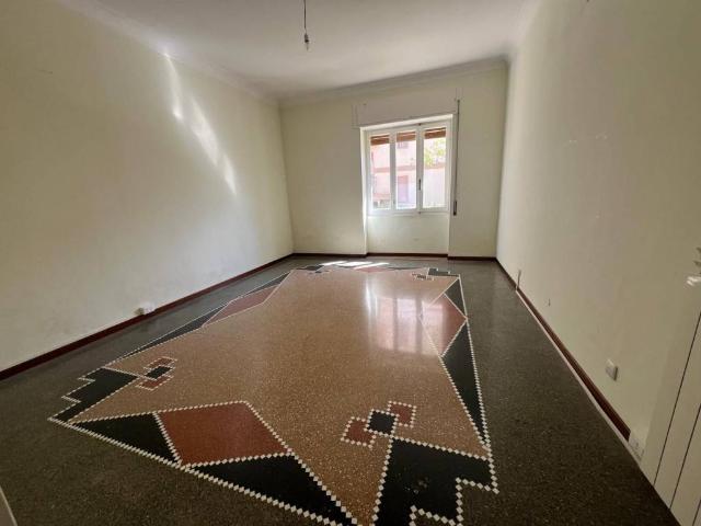 Appartamento in vendita a Bordighera, Liguria