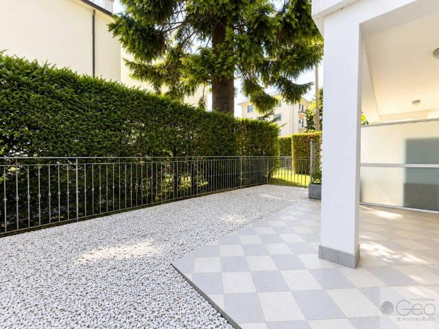 Appartamento in vendita a Bordighera, Liguria