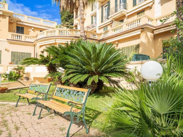 Appartamento in vendita a Bordighera, Liguria