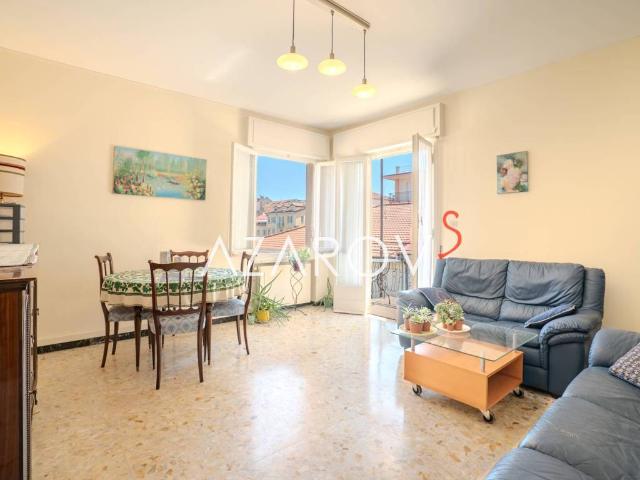 Appartamento in vendita a Bordighera, Liguria