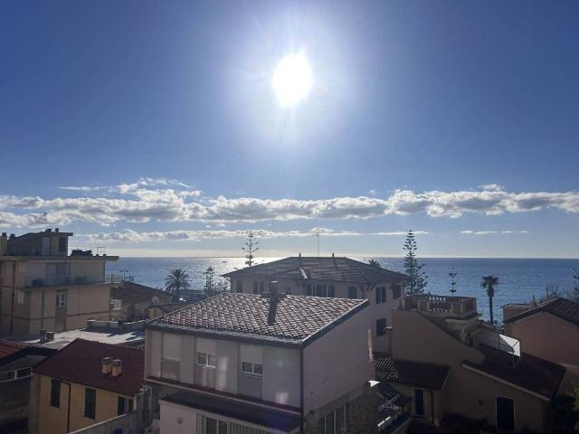 Appartamento in vendita a Bordighera, Liguria