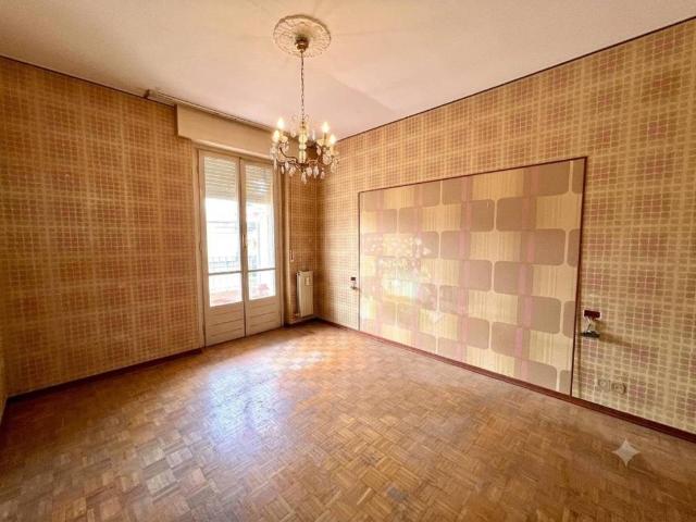 Appartamento in vendita a Bordighera, Liguria