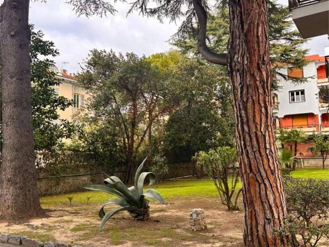 Appartamento in vendita a Bordighera, Liguria