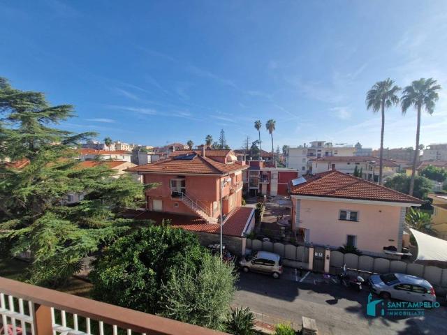 Appartamento in vendita a Bordighera, Liguria