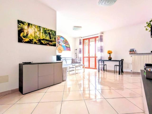 Appartamento in vendita a Borgarello, Lombardia