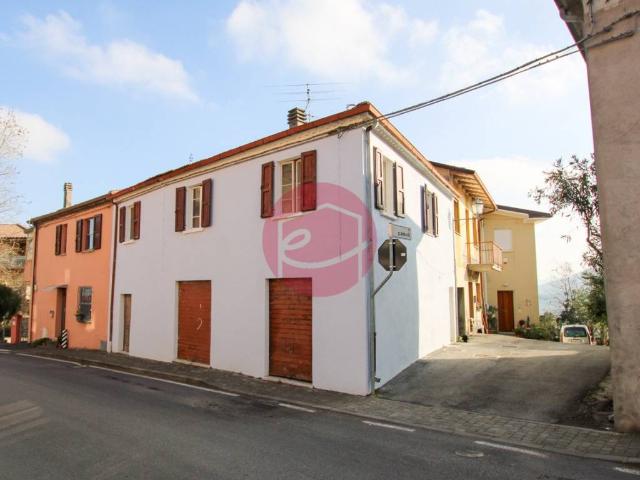 Appartamento in vendita a Borghi, Reggio Emilia