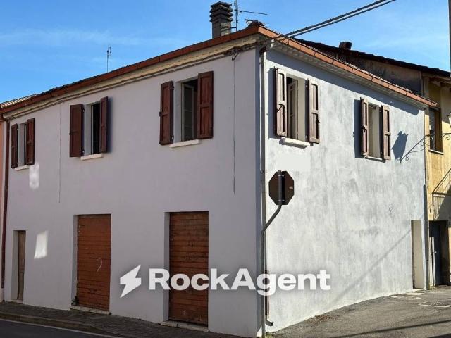 Appartamento in vendita a Borghi, Reggio Emilia