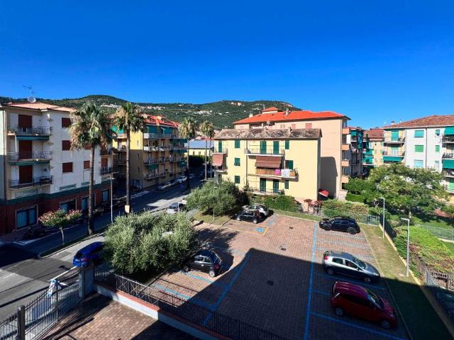Appartamento in vendita a Borgio, Borgio Verezzi