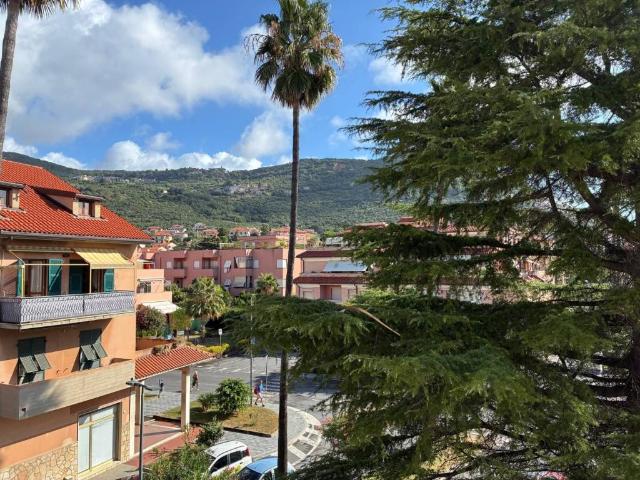Appartamento in vendita a Borgio, Borgio Verezzi
