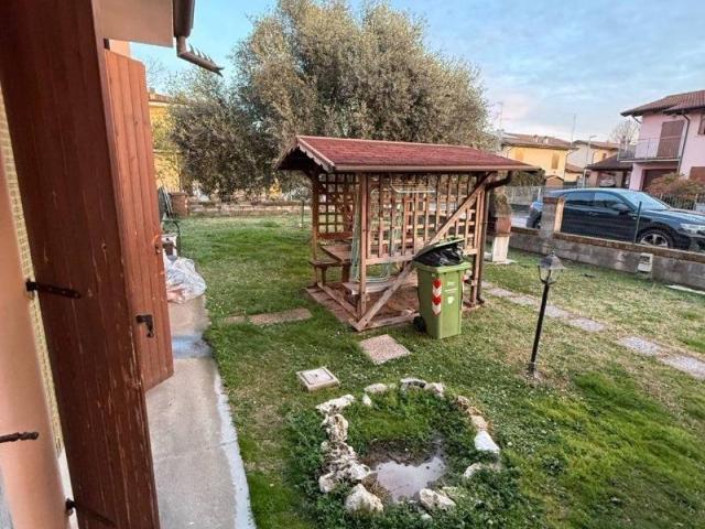 Appartamento in vendita a Borgo Mantovano, Revere