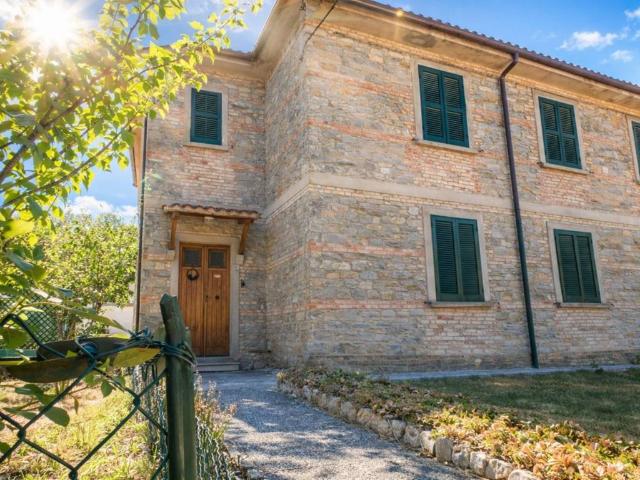 Appartamento in vendita a Marche, Pesaro E Urbino