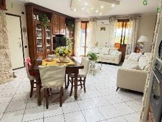 Appartamento in vendita a Borgo San Lorenzo, Toscana