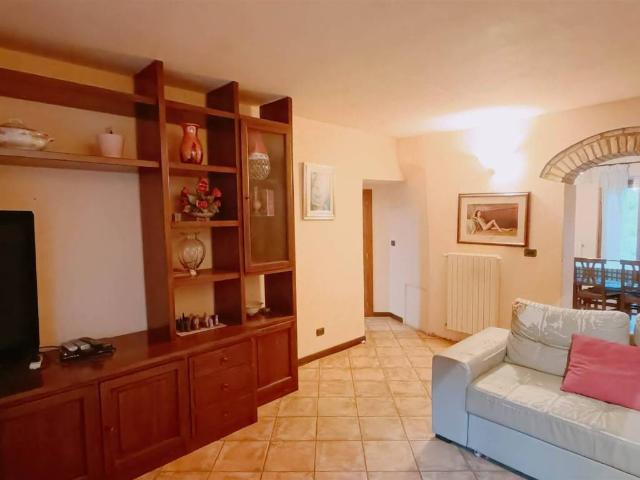 Appartamento in vendita a Ronta, Borgo San Lorenzo