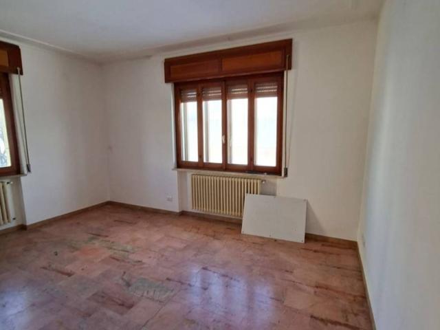 Appartamento in vendita a Borgo Val Di Taro, Reggio Emilia