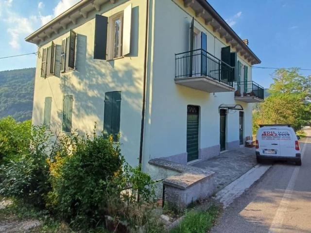 Appartamento in vendita a Boceto, Borgo Val di Taro