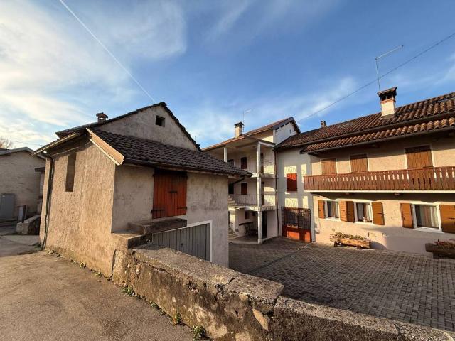 Appartamento in vendita a Borgo Valbelluna, Villa Di Villa