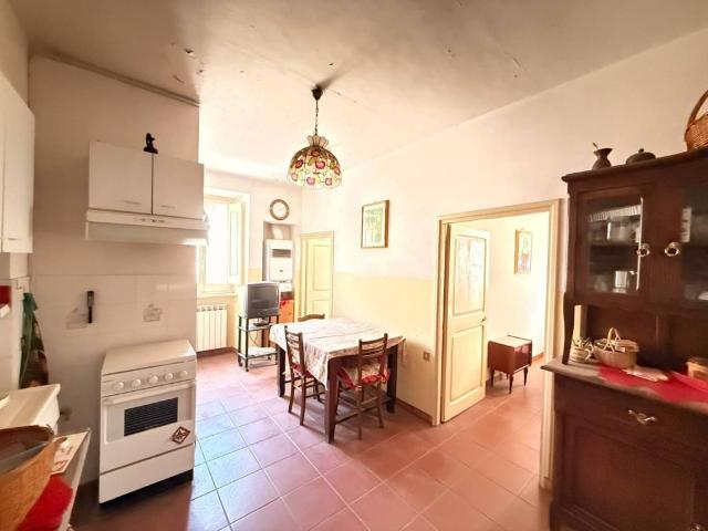 Appartamento in vendita a Borgo Velino, Lazio