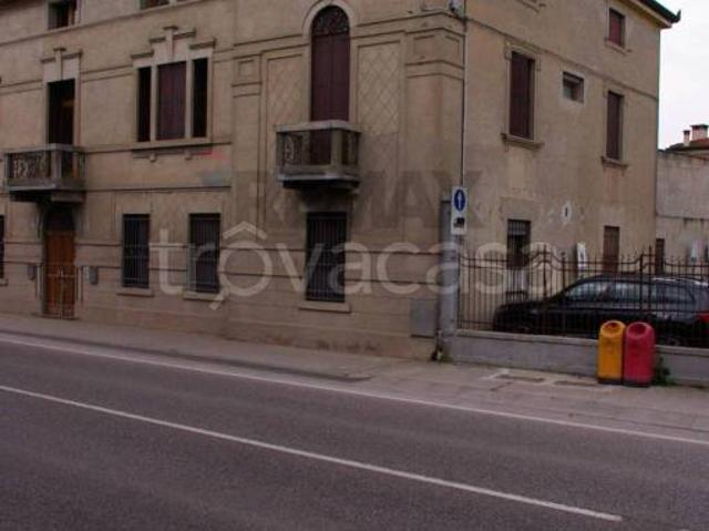 Appartamento in vendita a Borgo Veneto, Saletto
