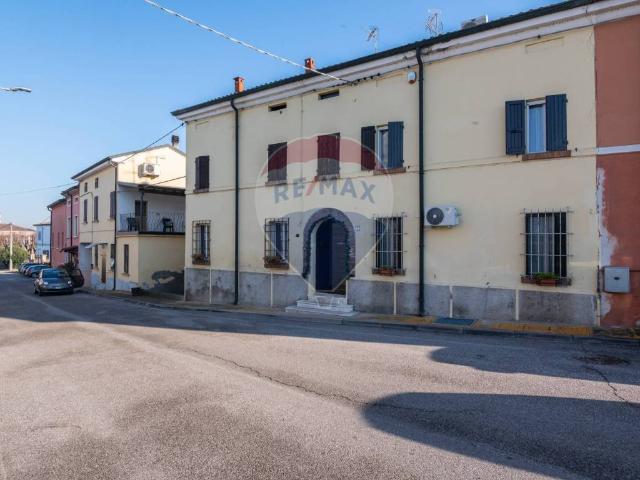 Appartamento in vendita a Borgo Virgilio, Scorzarolo