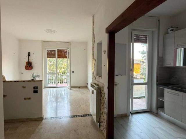 Appartamento in vendita a Borgolavezzaro, Novara