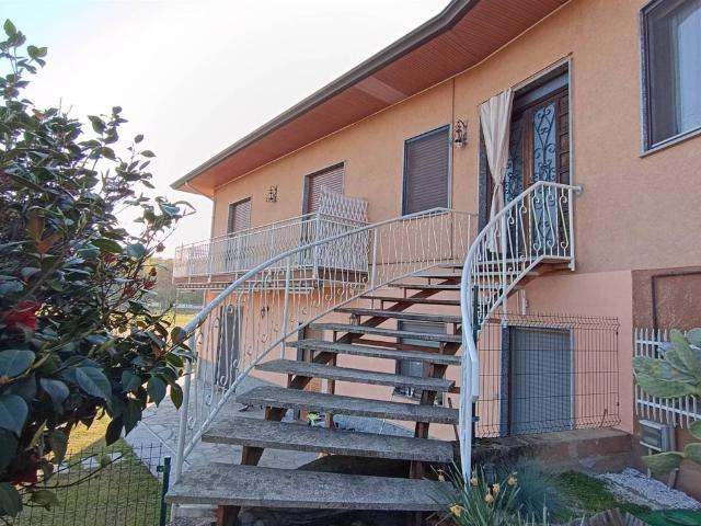 Appartamento in vendita a Santa Croce di Borgomanero, Piemonte