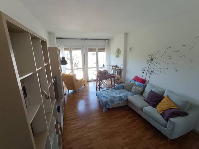 Appartamento in vendita a Borgomanero, Novara