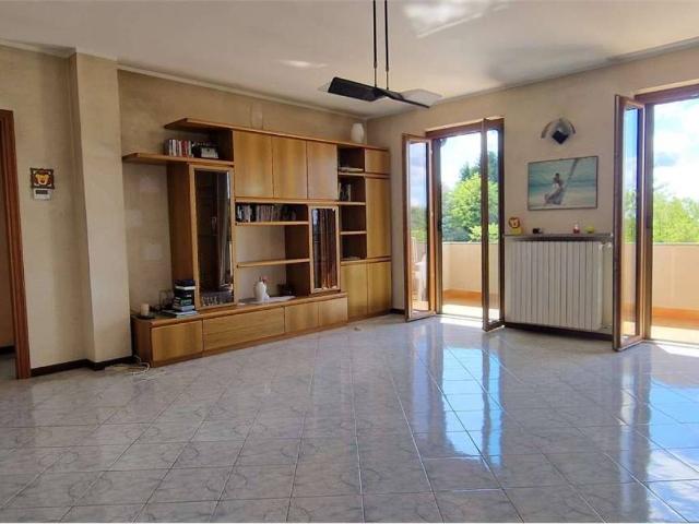 Appartamento in vendita a Vergano di Borgomanero, Borgomanero