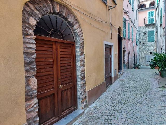 Appartamento in vendita a Borgomaro, Liguria