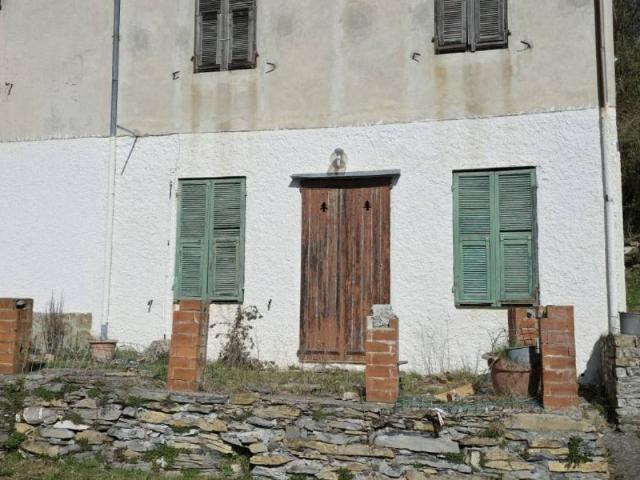 Appartamento in vendita a Aurigo, Liguria