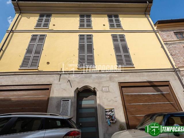 Appartamento in vendita a Borgonovo Val Tidone, Reggio Emilia