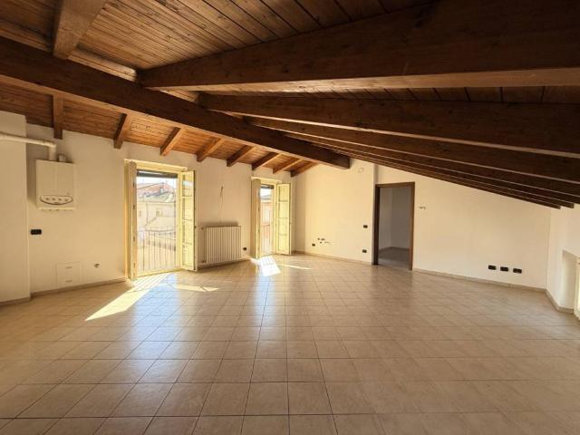 Appartamento in vendita a Borgonovo Val Tidone, Reggio Emilia