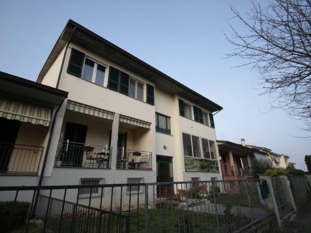 Appartamento in vendita a Borgonovo Val Tidone, Reggio Emilia