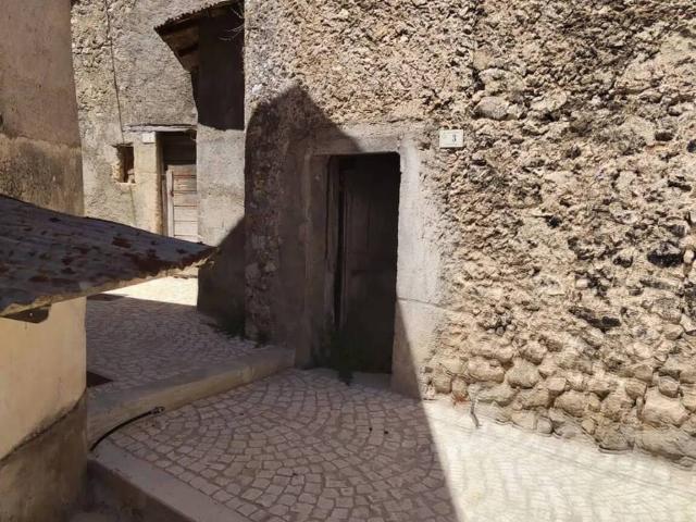 Appartamento in vendita a Borgorose, Lazio
