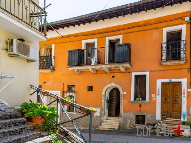 Appartamento in vendita a Borgorose, Lazio