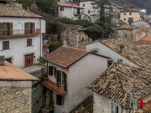 Appartamento in vendita a Borgorose, Lazio