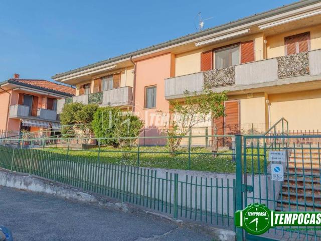 Appartamento in vendita a Bornasco, Lombardia