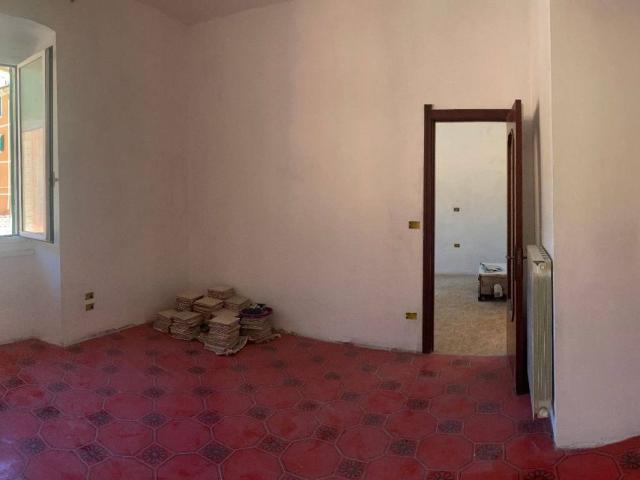 Appartamento in vendita a Pianazzo, Borzonasca